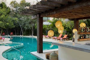 Pool Bar